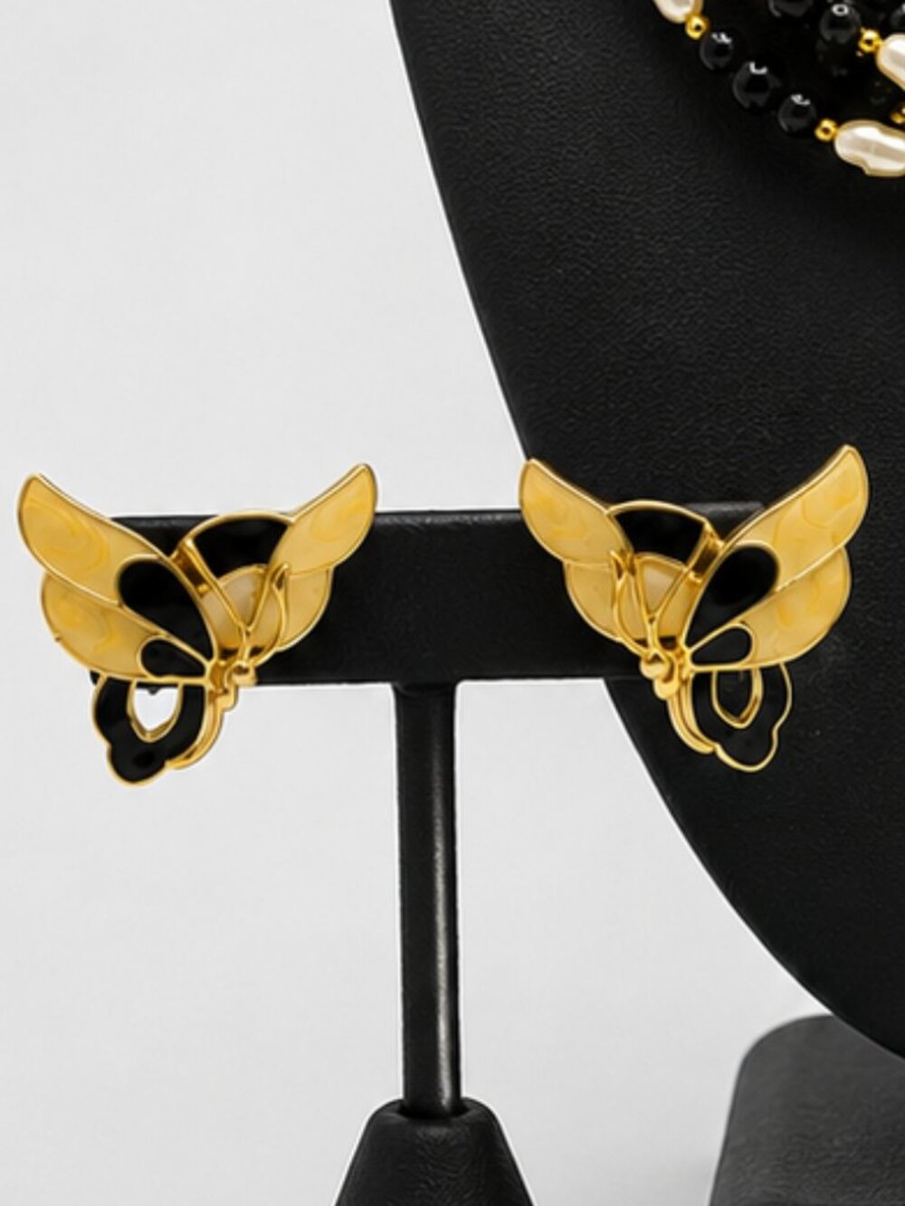 Vintage Trifari Butterfly Necklace Brooch Earrings Set Black Enamel Faux Pearl - Picture 4 of 7